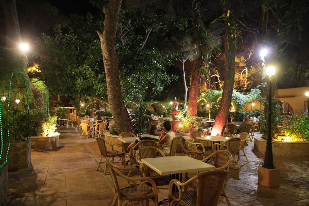 Hotel Baviera Cala Ratjada  Εξωτερικό φωτογραφία