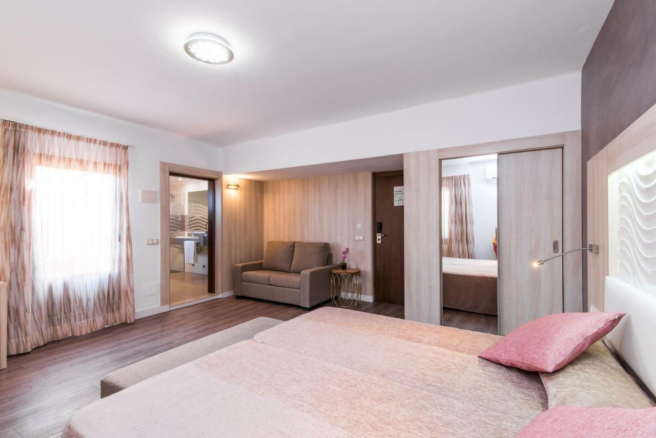 Hotel Baviera Cala Ratjada  Εξωτερικό φωτογραφία